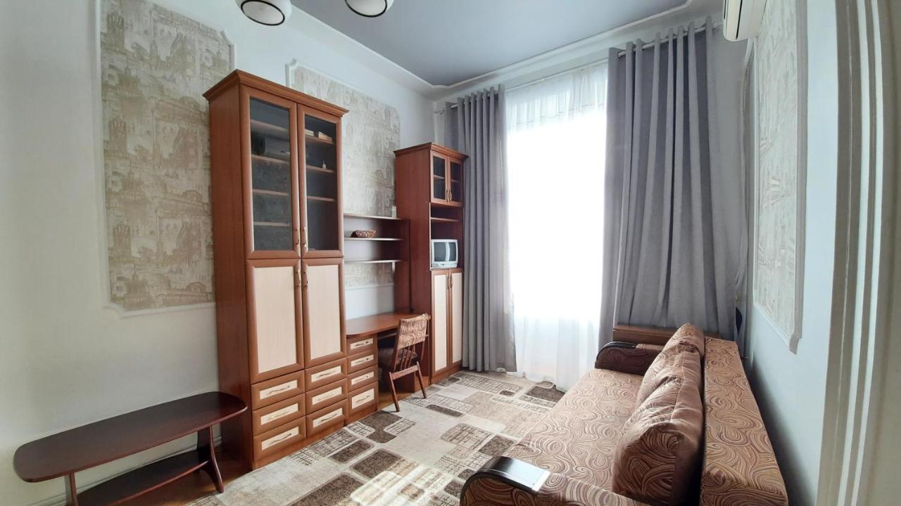 Apartments City Lviv Buitenkant foto