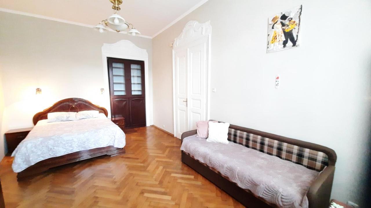 Apartments City Lviv Buitenkant foto
